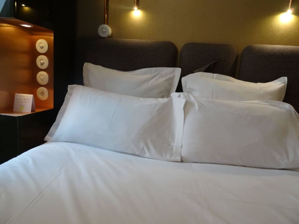 Bequemes Bett Hotel Exquis