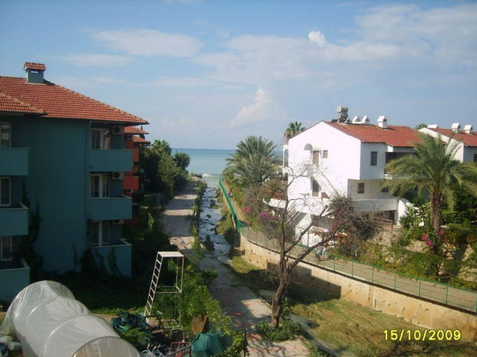 Дорога на пляж My Home Resort