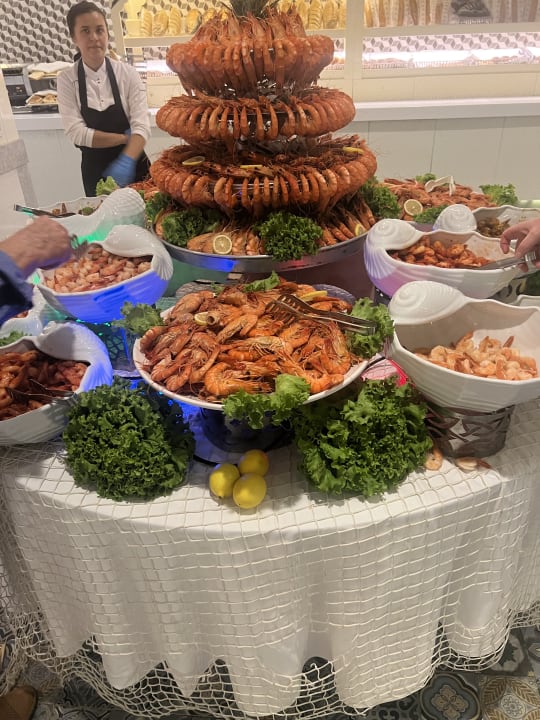 Gastro Royal Taj Mahal Hotel
