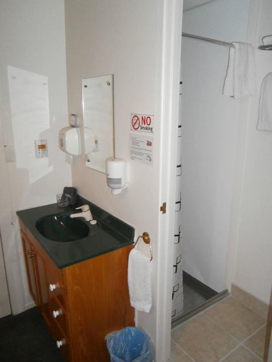 Dusche/Waschbecken Motel Taupo Central