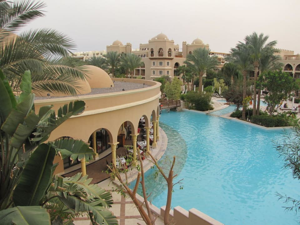 Dome Restaurant und Pool Makadi Palace
