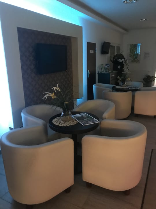 Lobby Hotel Acamed Resort