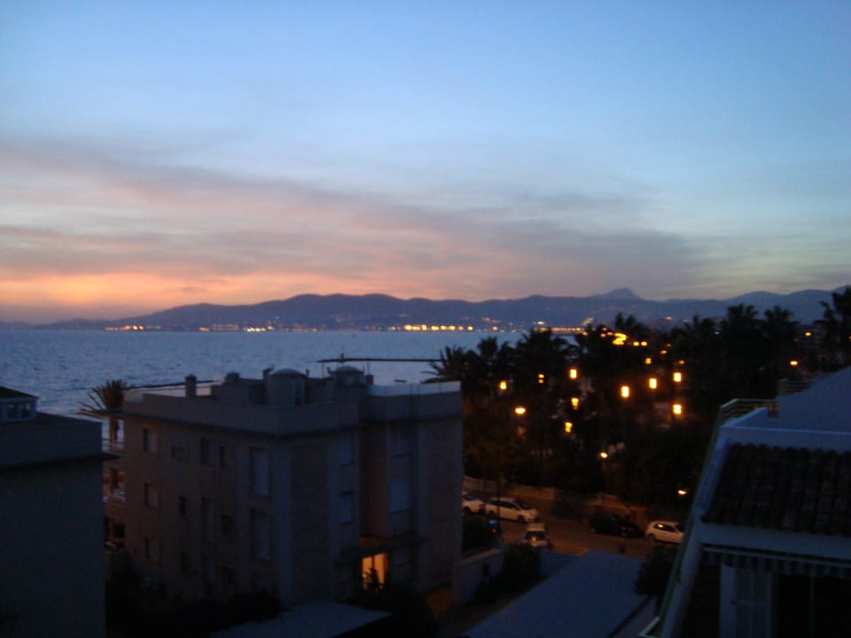 Sonnenuntergang über der Bucht UR Hotel Portofino