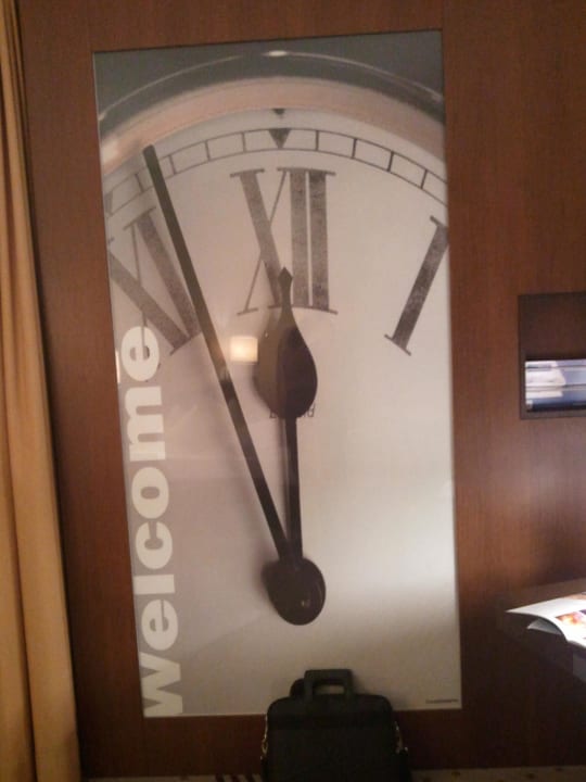 Großes Bild an der Wand Essential by Dorint Frankfurt-Niederrad