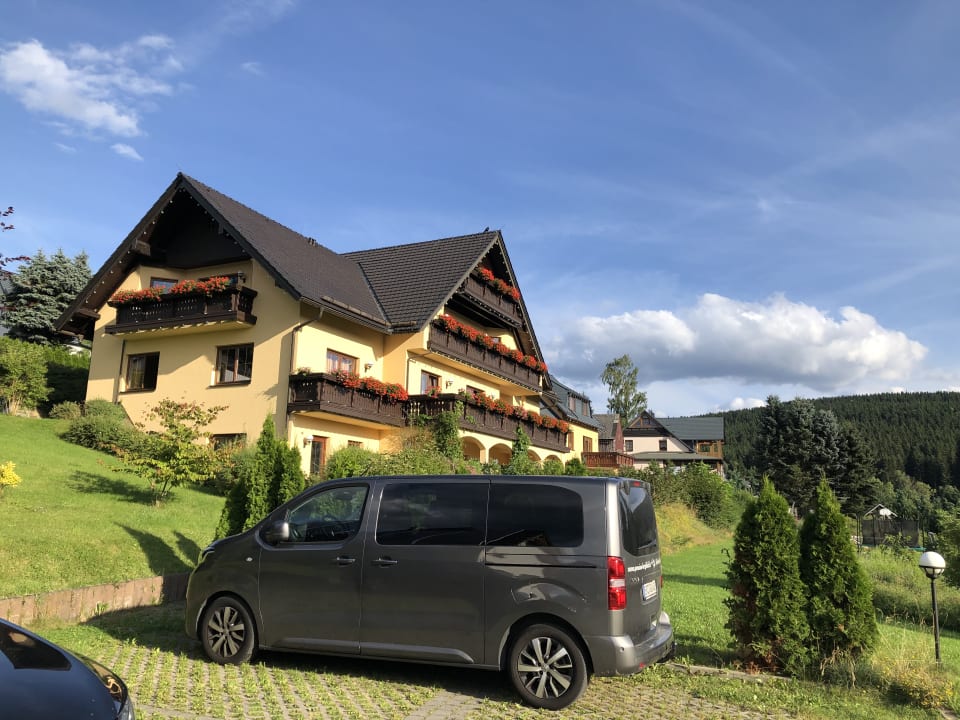Außenansicht Pension Bergblick