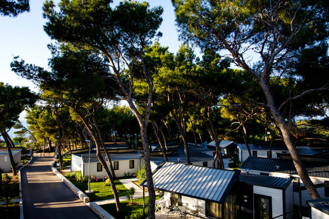 Außenansicht Waterman Beach Village camp & Glamping