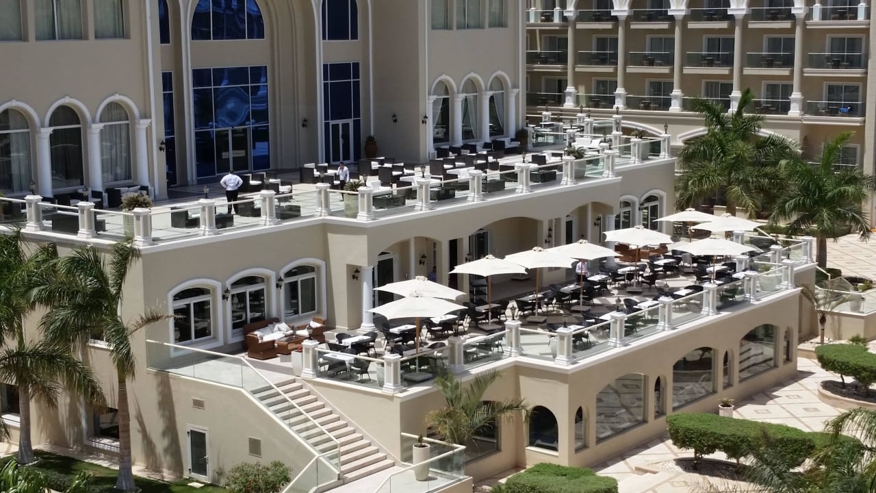 1. Stock Restaurant, 2. Stock Bar Premier Le Reve Hotel & Spa