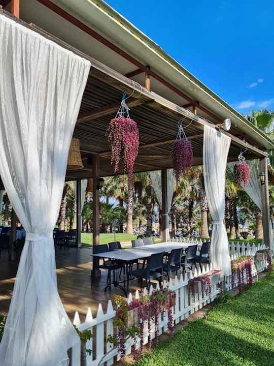 Strand Hotel Süral Resort