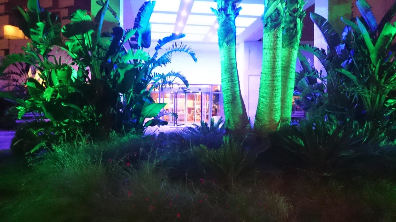 Eingang Wyndham Garden Lara