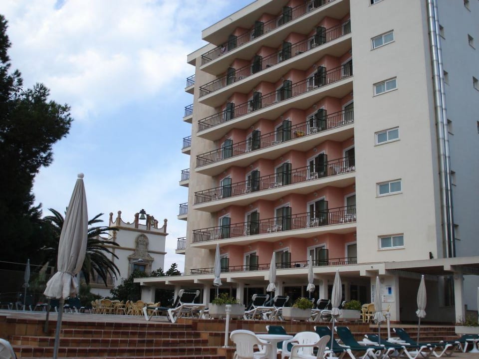 Blick von der Poolseite Hotel & Appartements Leman