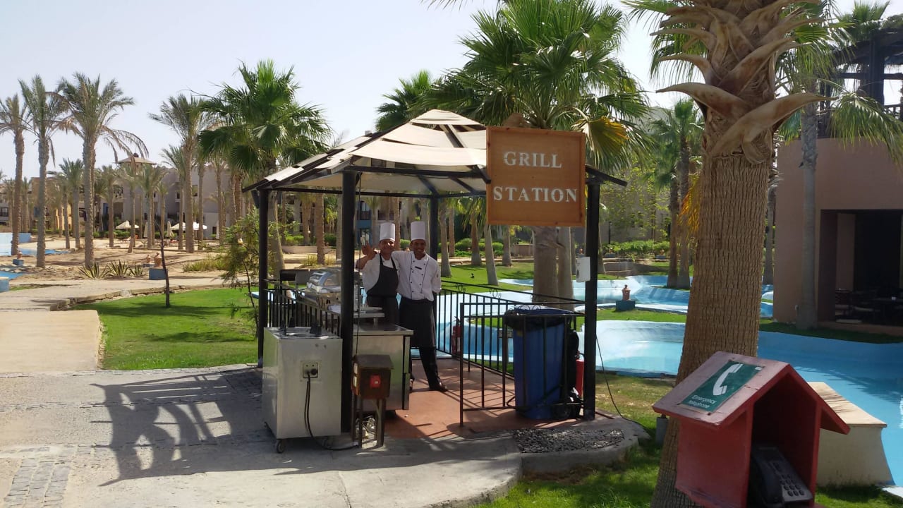 Holzkohle - Grill Pickalbatros Sands Hotel - Port Ghalib