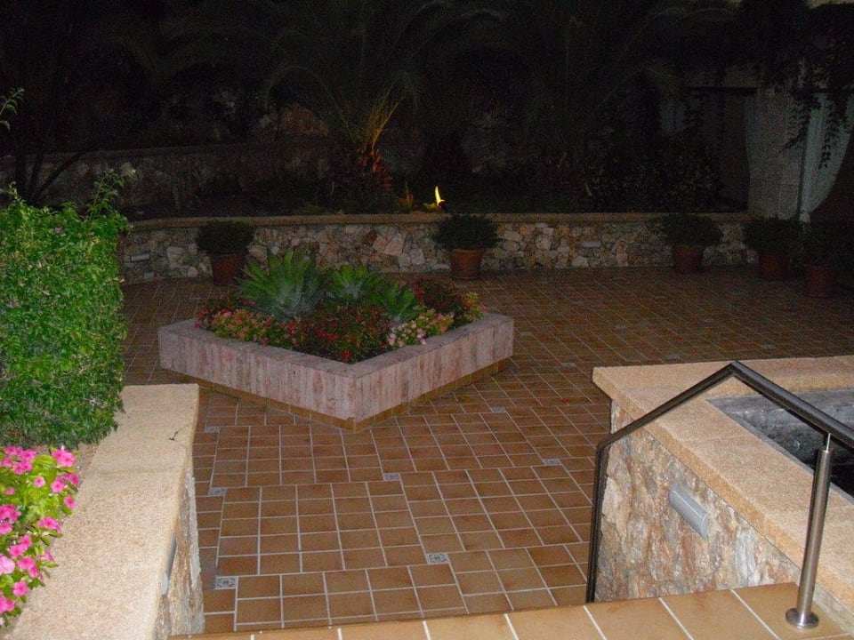 Treppe zum Supermarkt Zafiro Mallorca