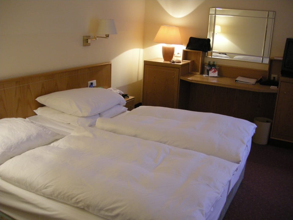 Zimmerbereich H+ Hotel Stade Herzog Widukind