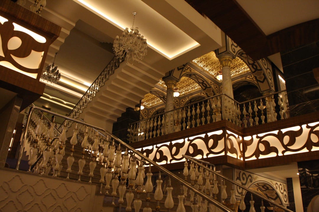 Alles Prunkvoll gemacht...wie in einem Schloss Royal Holiday Palace