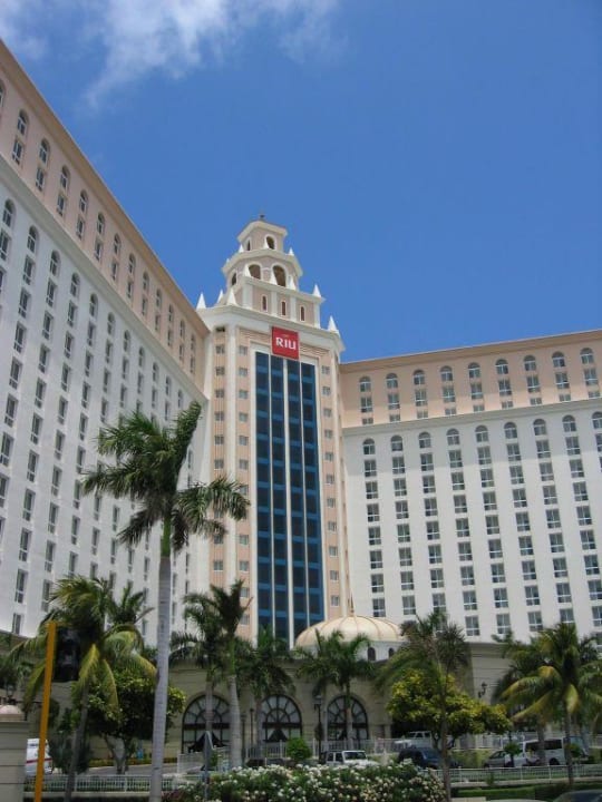 Ansicht vom Boulevard Kukulcan Hotel Riu Cancun