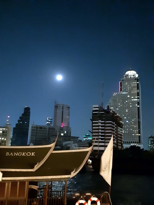 Ausblick Hotel The Peninsula Bangkok