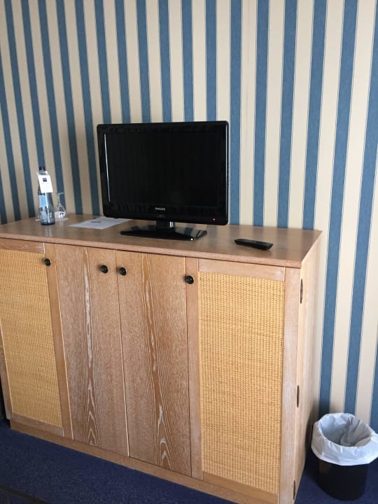 Fernseher Schlafbereich Dorint Strandhotel Binz