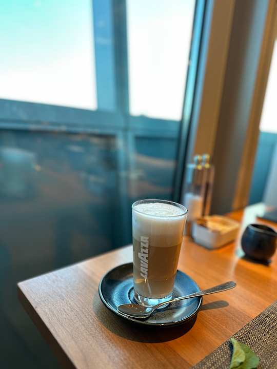 Lobby Hilton Frankfurt Airport