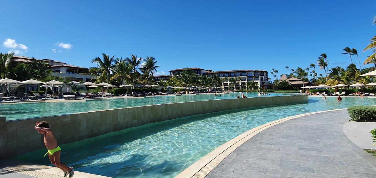 Pool Lopesan Costa Bávaro Resort, Spa & Casino