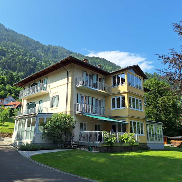 Außenansicht Villa Marienhof - Apartments am Ossiachersee