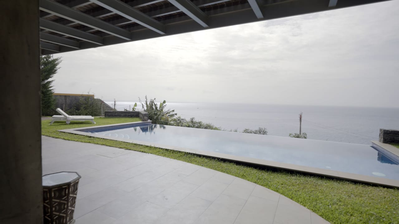 Pool Prestige Sea View Villa
