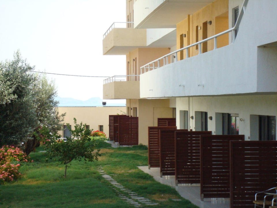 Eingang zum Zimmer Atlantica Mikri Poli Rhodes