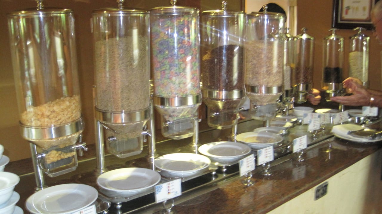 Früstück Sandos Playacar Beach Resort