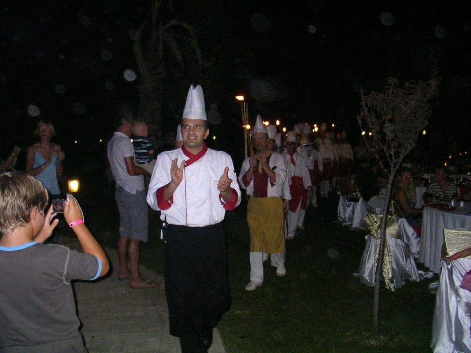 Einmarsch der Eistorte beim Galadinner Trendy Aspendos Beach Hotel