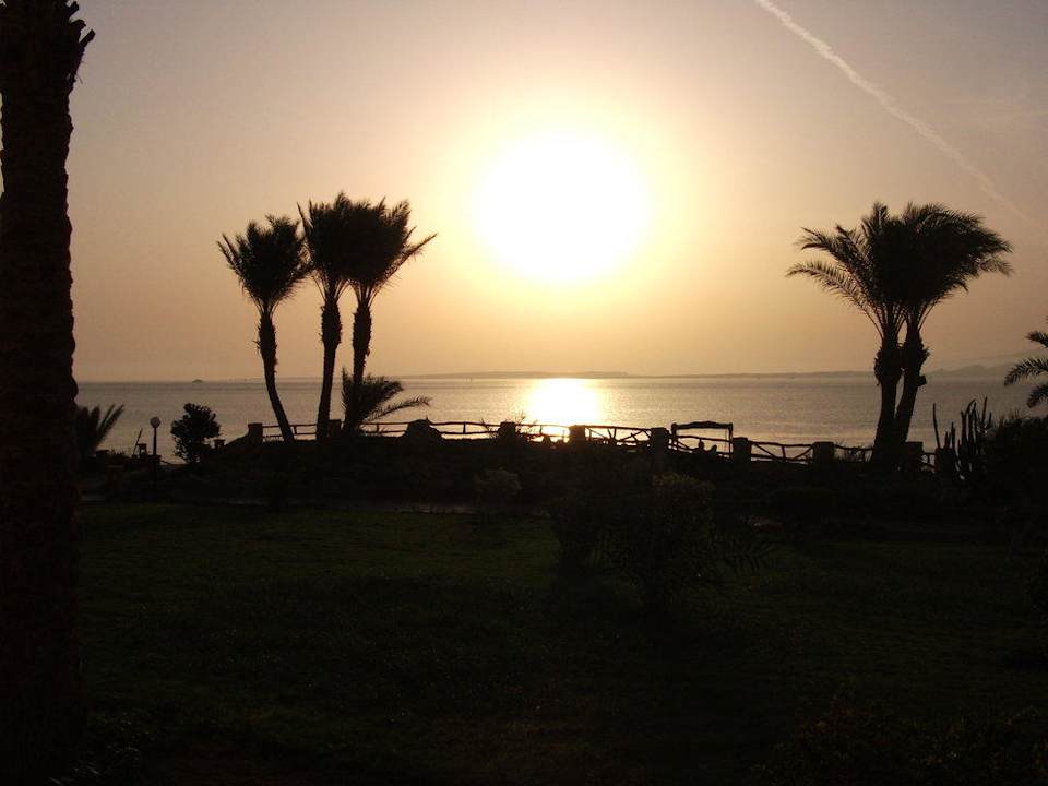 Sonnenaufgang Hotel Hauza Beach Resort