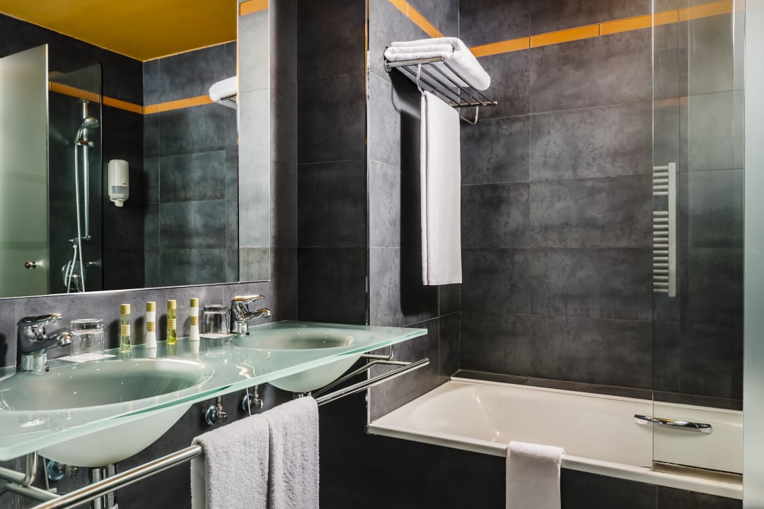 Zimmer Eurostars Reina Felicia