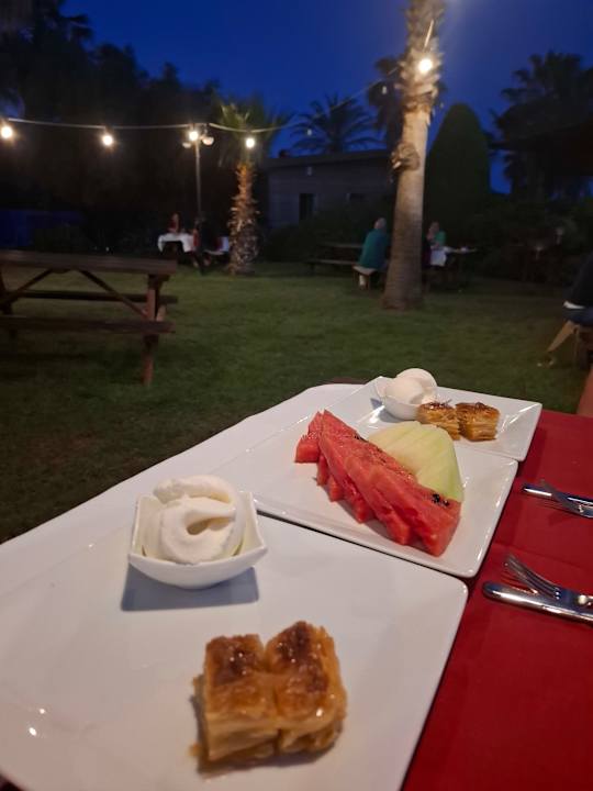 Gastro Royal Atlantis Beach Hotel