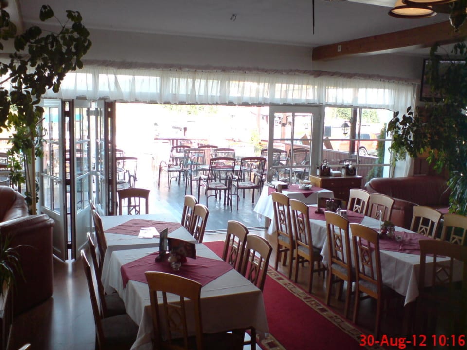 Spindlerrova Bouda - Restaurant - Übergang Terrasse Hotel Spindlerova Bouda