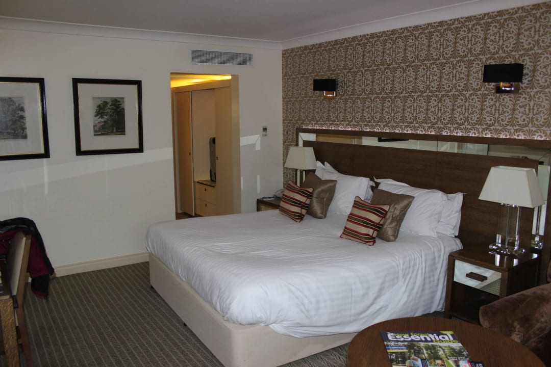 Oakwood Garden Room Careys Manor Hotel