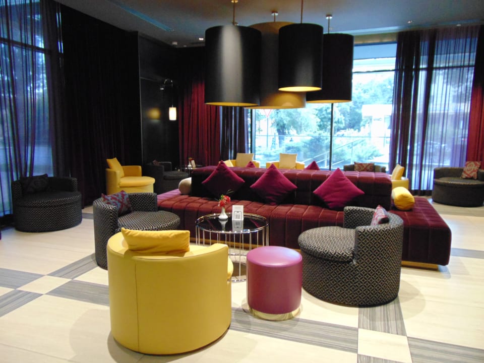 Lobby Mercure Almaty City Center