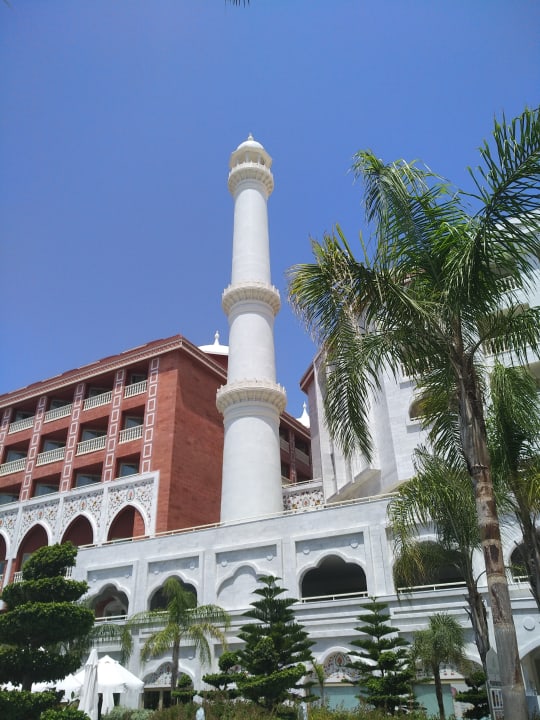 Außenansicht Royal Taj Mahal Hotel