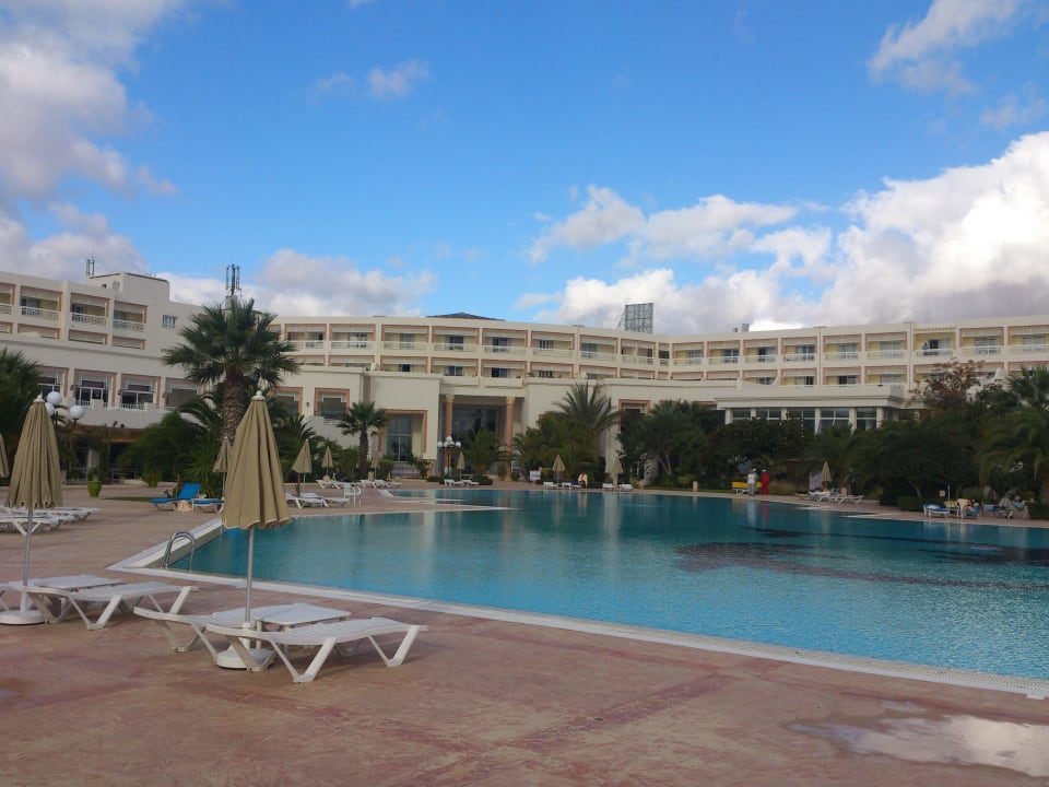 Pool Dezember Sentido Marillia Resort & Spa