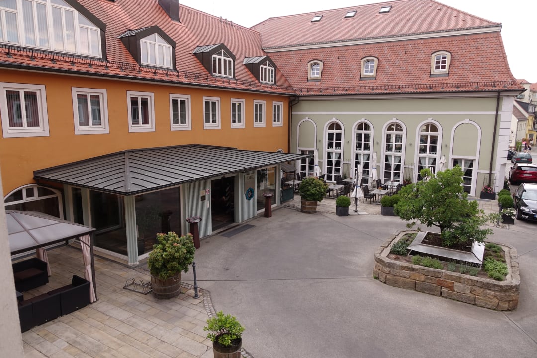 Ein sehr ruhiger Hof und auch zum Entladen geeignet. Hotel Goldener Anker