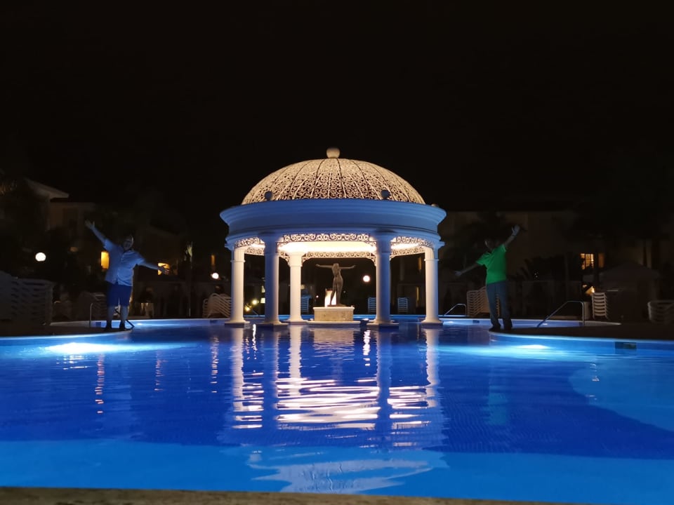 Pool Bahia Principe Luxury Bouganville