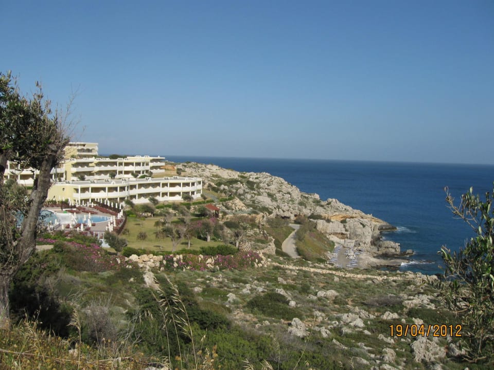 Aufnahme von der Strasse Hotel Kalithea Horizon Royal