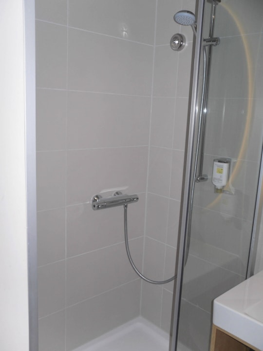 Dusche Adagio access München City Olympiapark