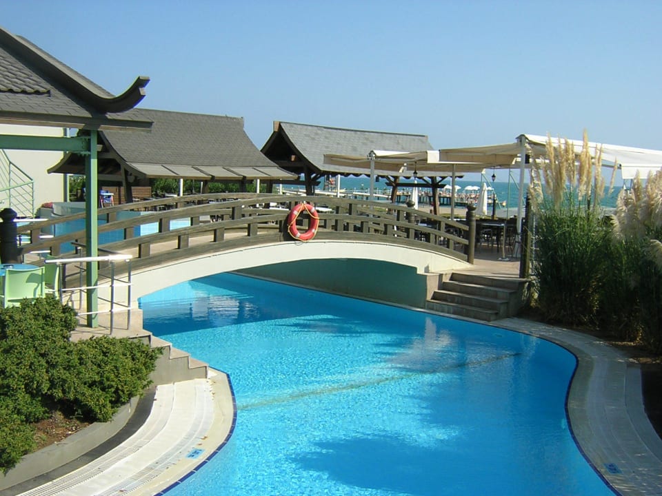 Eines der Restaurants Limak Lara Deluxe Hotel & Resort