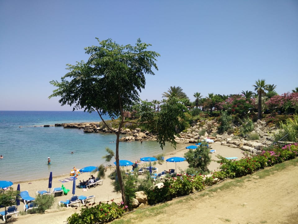 Strand Crystal Springs Beach Hotel