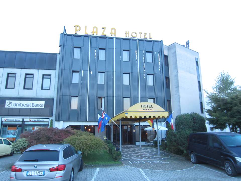 Eingangsbereich Hotel Plaza