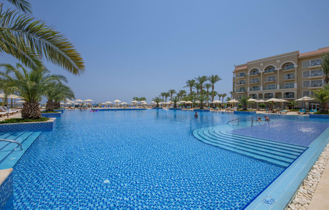 Pool Premier Le Reve Hotel & Spa