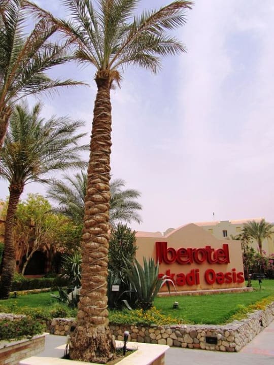 Eingang zum Hotel Jaz Makadi Oasis Resort
