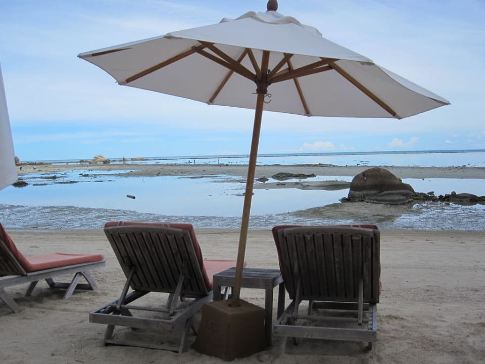 Blick auf den Hotelstrand Renaissance Koh Samui Resort & Spa