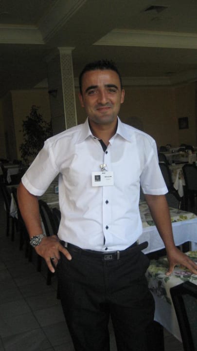 Immer ein Lächeln drauf  Süral Saray Hotel