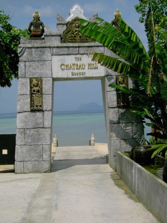 Eingangstor Hotel Koh Ngai Cliff Beach Resort