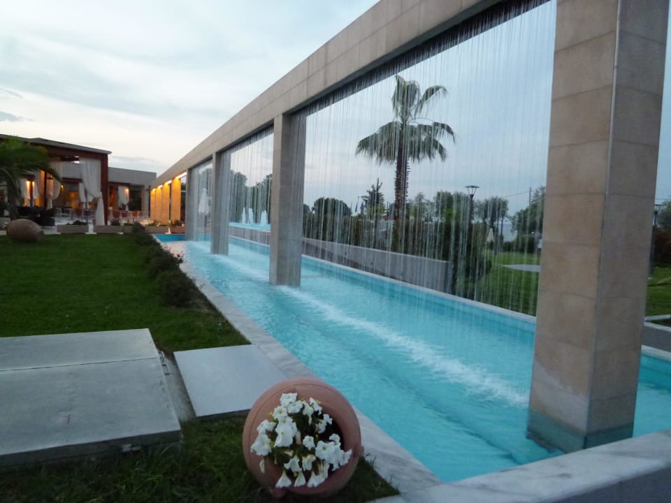 Wasserfall alltoura Club Hotel Poseidon Palace