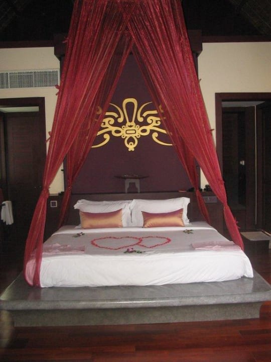 Schlafzimmer The Briza Beach Resort Samui